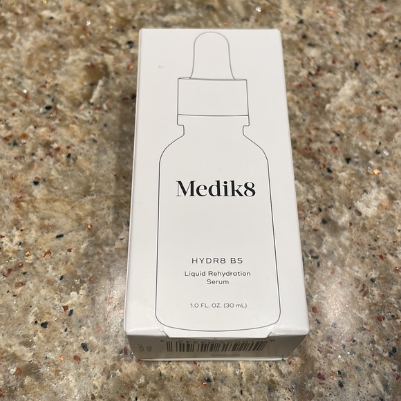 NEW HYDR8 B5™
Liquid Rehydration Serum - Picture 6 of 8